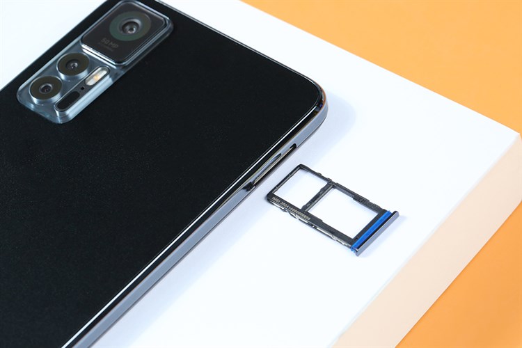 Điện thoại TCL 30+