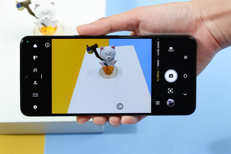 Điện thoại TCL 30+