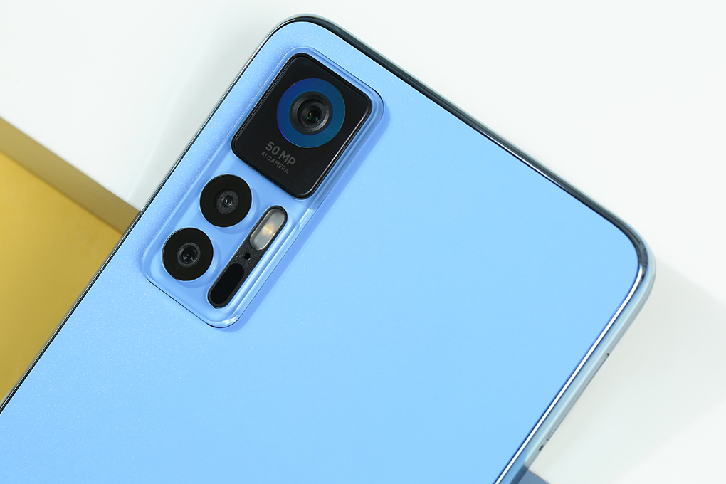 Điện thoại TCL 30+