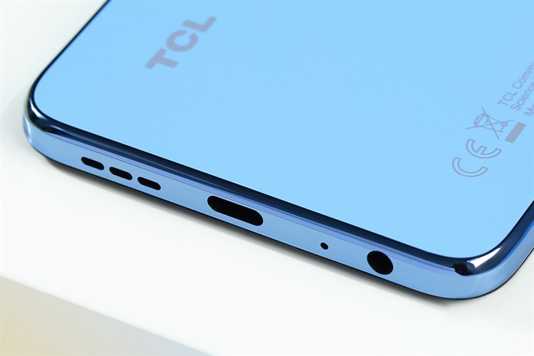 Điện thoại TCL 30+