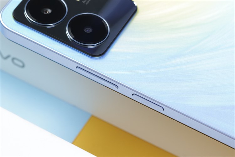 Điện thoại vivo Y22s 4GB Màu Vàng - Xanh dương