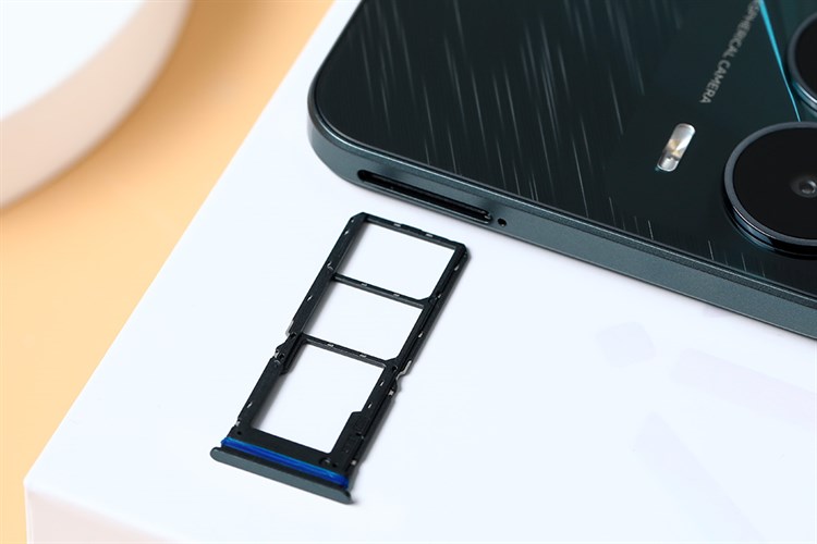 Điện thoại vivo Y16 64GB Màu Đen