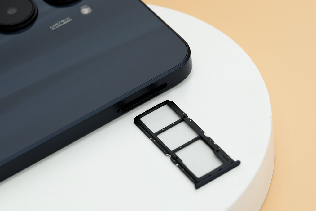 Điện thoại realme C33 (3GB/32GB) Màu Đen