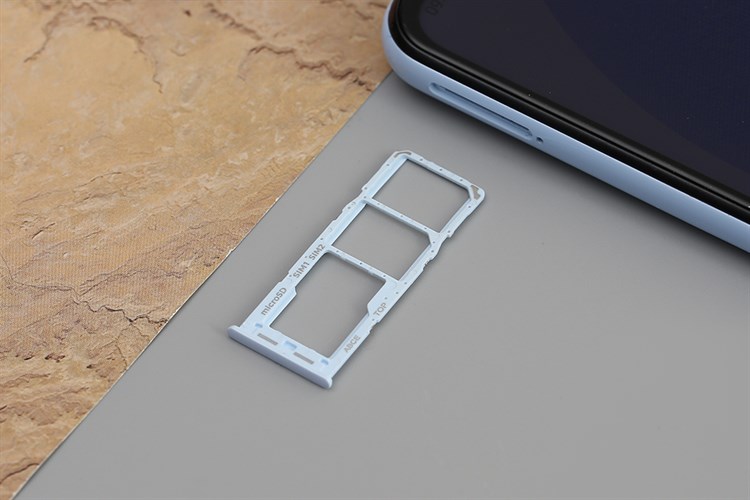 Điện thoại Samsung Galaxy A23 5G 6GB