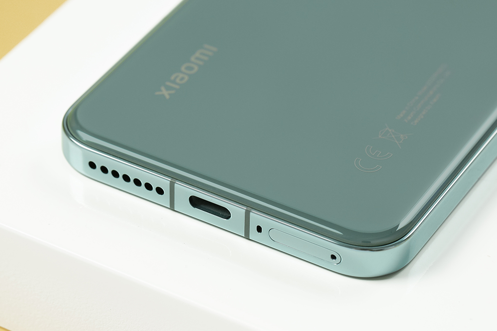 Điện thoại Xiaomi 14 5G 12GB/512GB Màu Xanh lá