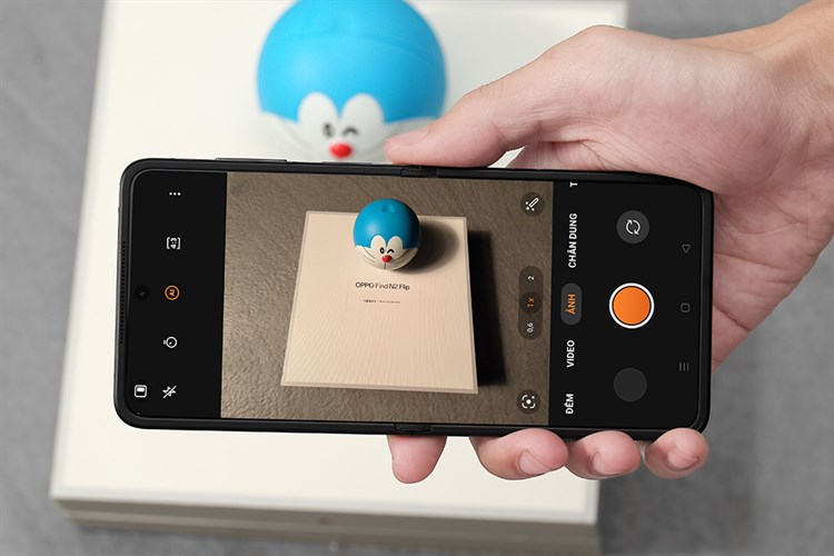 Điện thoại OPPO Find N2 Flip 5G 8GB/256GB Màu Đen