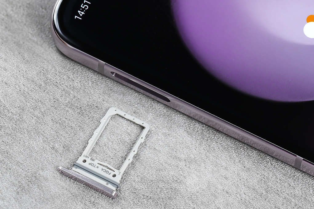 Điện thoại Samsung Galaxy Z Flip5 5G 8GB/256GB Màu Tím nhạt