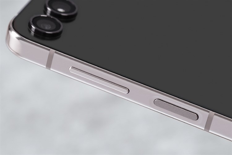 Điện thoại Samsung Galaxy Z Flip5 5G 8GB/256GB Màu Tím nhạt