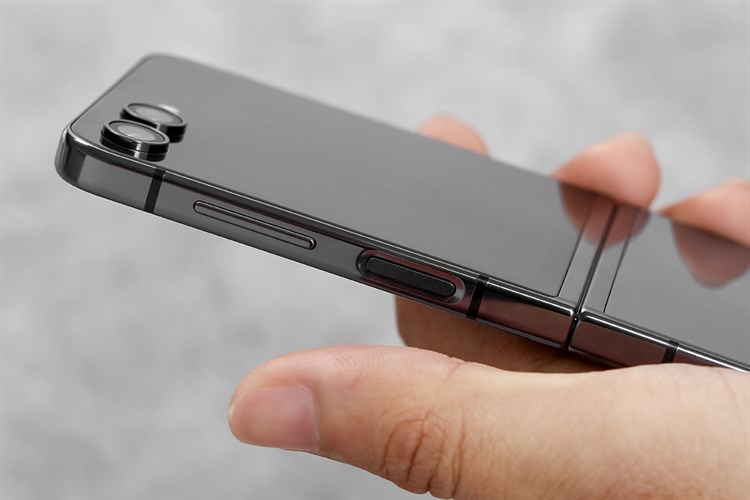 Điện thoại Samsung Galaxy Z Flip5 5G 8GB/256GB Màu Xám