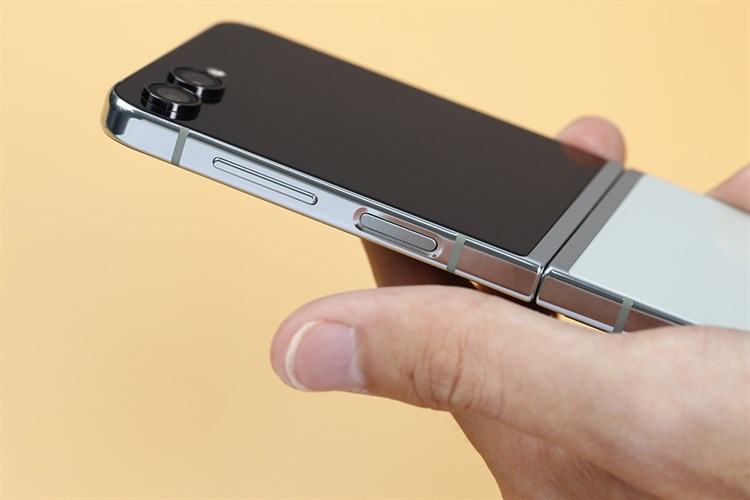 Điện thoại Samsung Galaxy Z Flip5 5G 8GB/256GB Màu Xanh mint