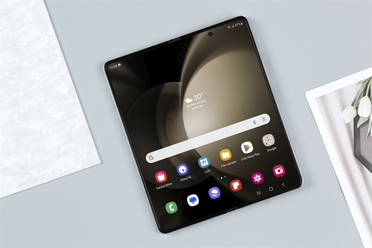 Điện thoại Samsung Galaxy Z Fold5 5G 12GB/256GB Màu Kem