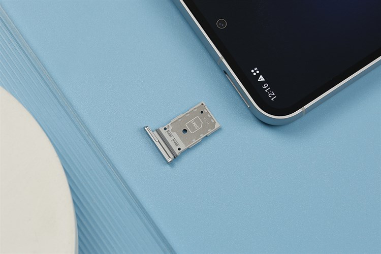 Điện thoại Samsung Galaxy S23 FE 5G 8GB/128GB Xanh mint/Trắng Màu Trắng