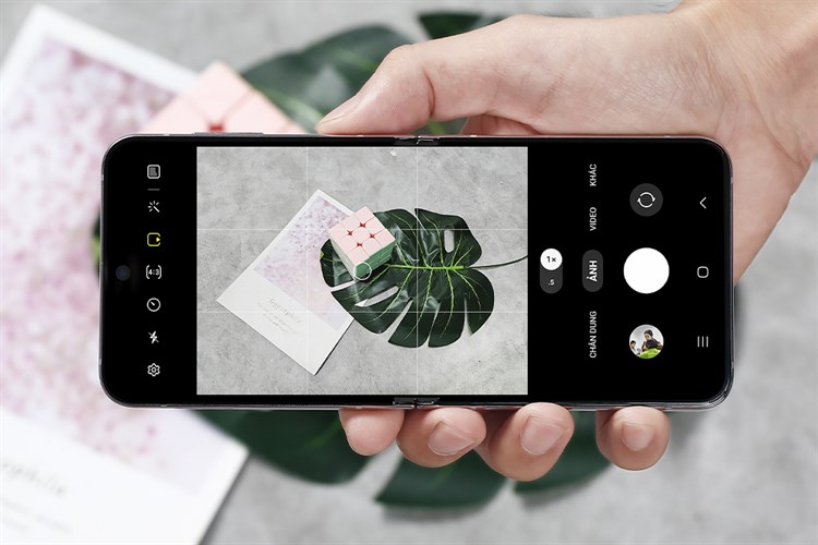 Điện thoại Samsung Galaxy Z Flip5 5G 8GB/512GB Màu Tím nhạt