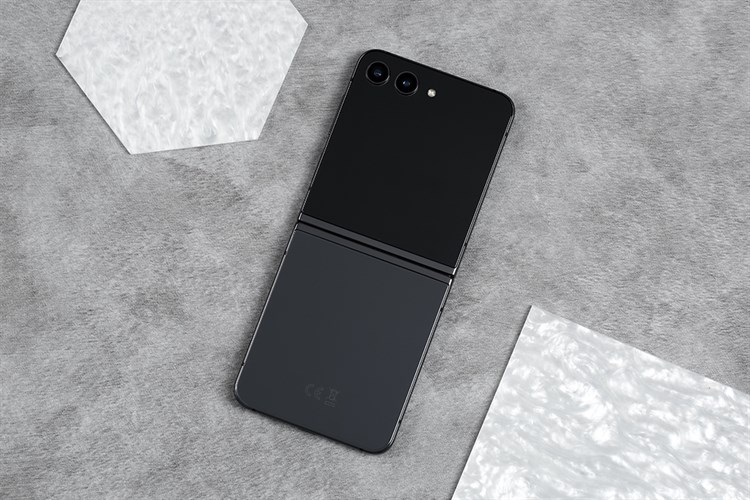 Điện thoại Samsung Galaxy Z Flip5 5G 8GB/512GB Màu Xám