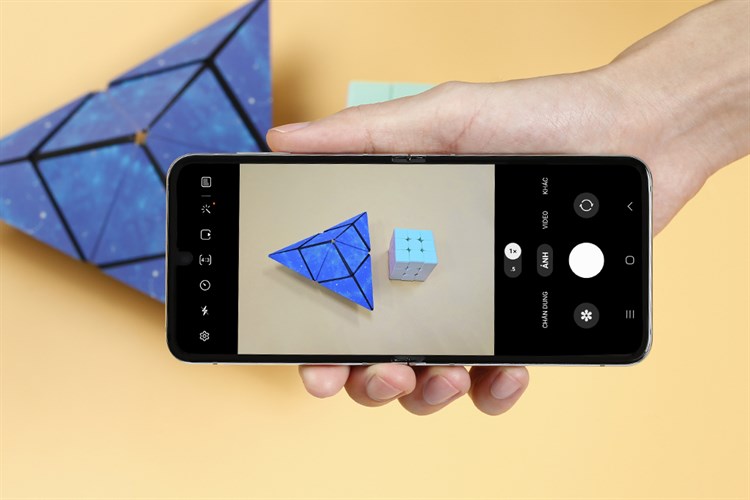 Điện thoại Samsung Galaxy Z Flip5 5G 8GB/512GB Màu Xanh mint