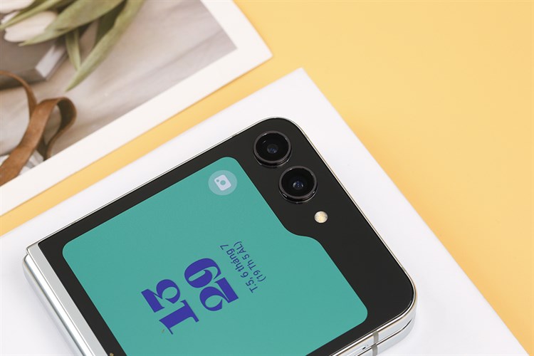 Điện thoại Samsung Galaxy Z Flip5 5G 8GB/512GB Màu Xanh mint