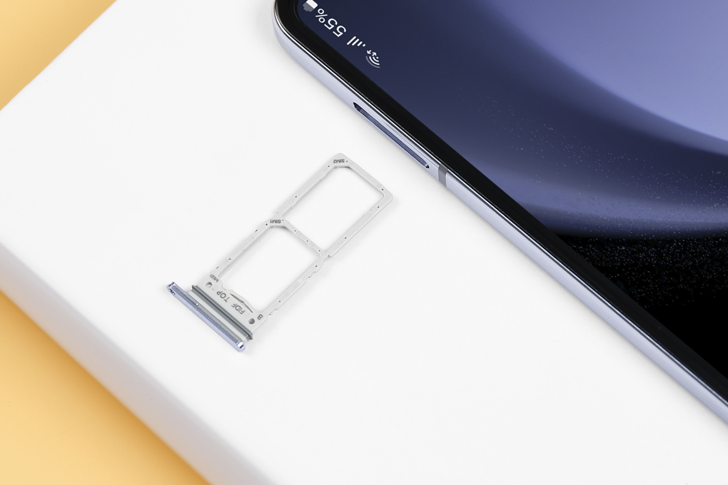 Điện thoại Samsung Galaxy Z Fold5 5G 12GB/512GB Màu Xanh da trời nhạt