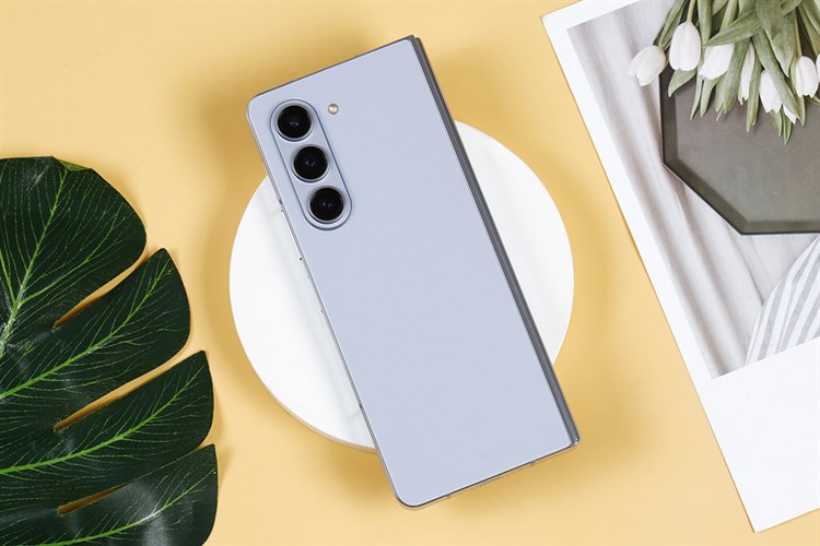 Điện thoại Samsung Galaxy Z Fold5 5G 12GB/512GB Màu Xanh da trời nhạt