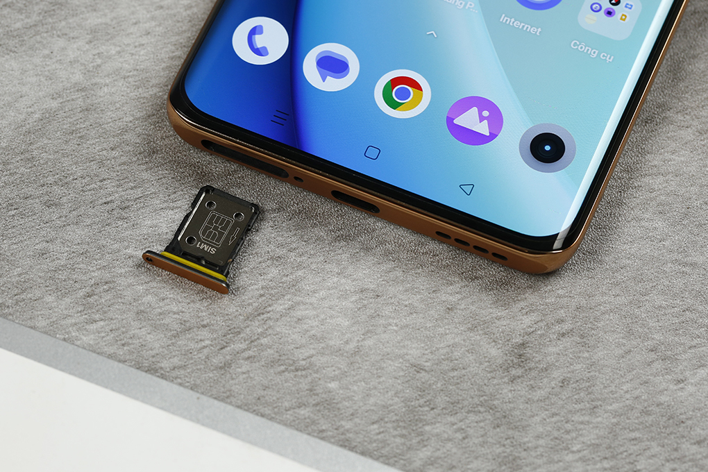 Điện thoại realme 11 Pro+ 5G 12GB/512GB Màu Trắng