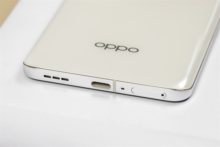 Điện thoại OPPO Find N3 Flip 5G 12GB/256GB Đen/Vàng đồng Màu Vàng đồng