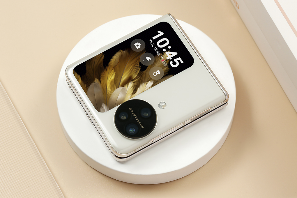 Điện thoại OPPO Find N3 Flip 5G 12GB/256GB Đen/Vàng đồng Màu Vàng đồng