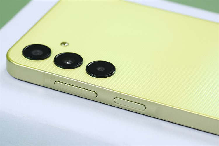 Điện thoại Samsung Galaxy A25 5G 6GB/128GB Màu Vàng