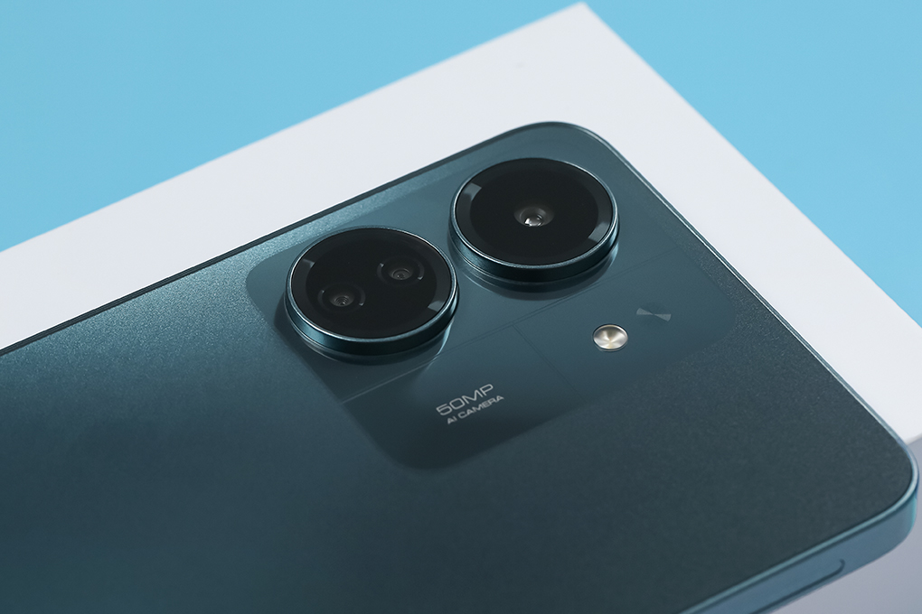 Điện thoại Xiaomi Redmi 13C 4GB/128GB Màu Đen - xanh dương
