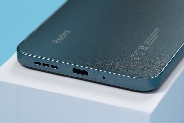 Điện thoại Xiaomi Redmi 13C 4GB/128GB Màu Đen - xanh dương