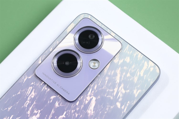 Điện thoại OPPO A79 5G 8GB/256GB Màu Tím nhạt