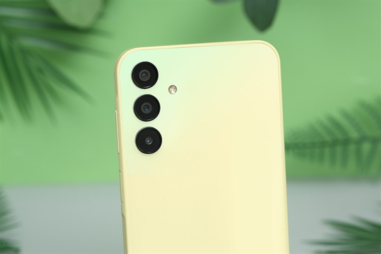 Điện thoại Samsung Galaxy A15 8GB/128GB Màu Vàng nhạt