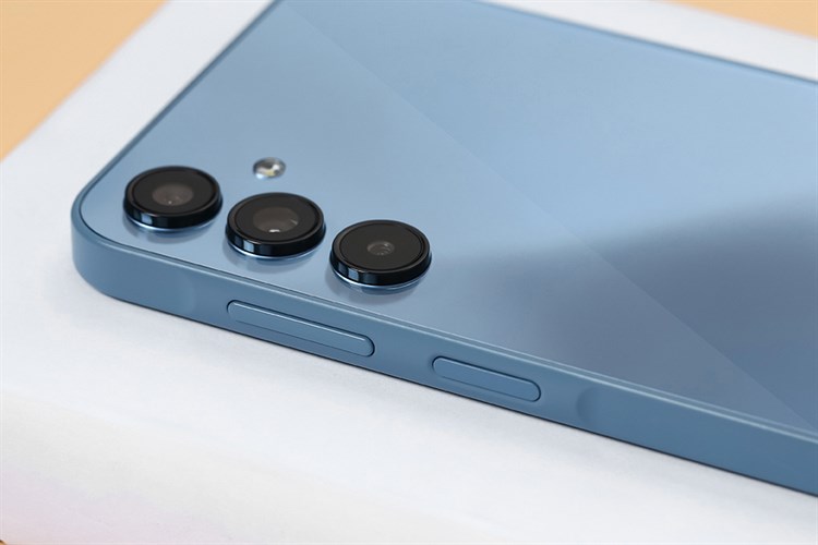 Điện thoại Samsung Galaxy A15 8GB/128GB Màu Xanh dương nhạt