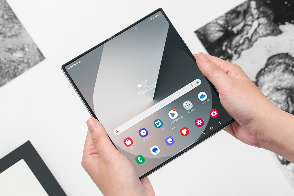 Điện thoại Samsung Galaxy Z Fold6 5G 12GB/256GB Màu Xám