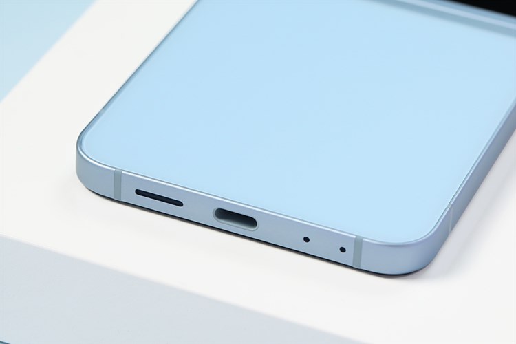 Điện thoại Samsung Galaxy Z Flip6 5G 12GB/256GB Màu Xanh Dương