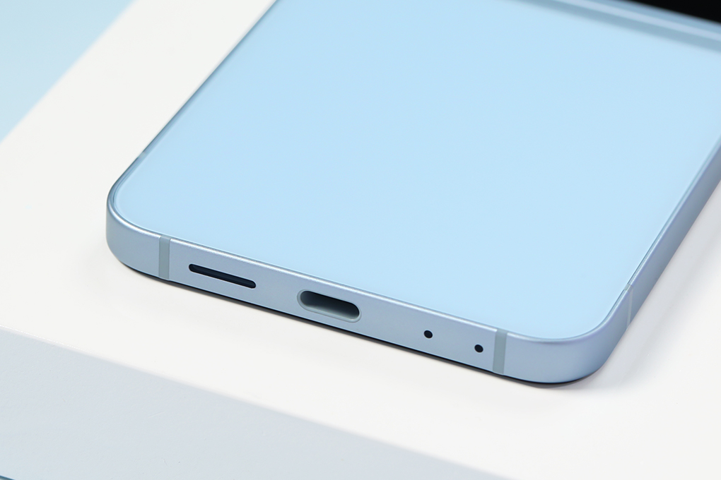 Điện thoại Samsung Galaxy Z Flip6 5G 12GB/256GB Màu Xanh Dương