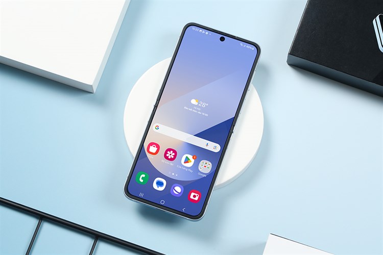 Điện thoại Samsung Galaxy Z Flip6 5G 12GB/256GB Màu Xanh Dương