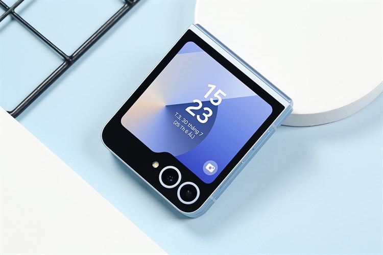 Điện thoại Samsung Galaxy Z Flip6 5G 12GB/256GB Màu Xanh Dương