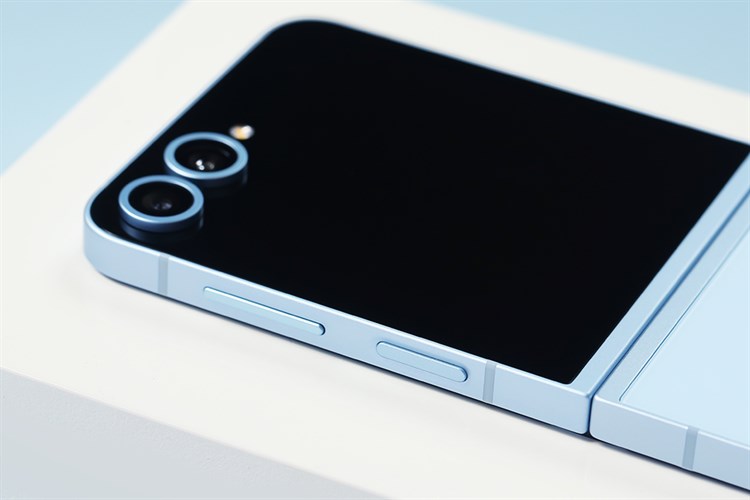 Điện thoại Samsung Galaxy Z Flip6 5G 12GB/256GB Màu Xanh Dương