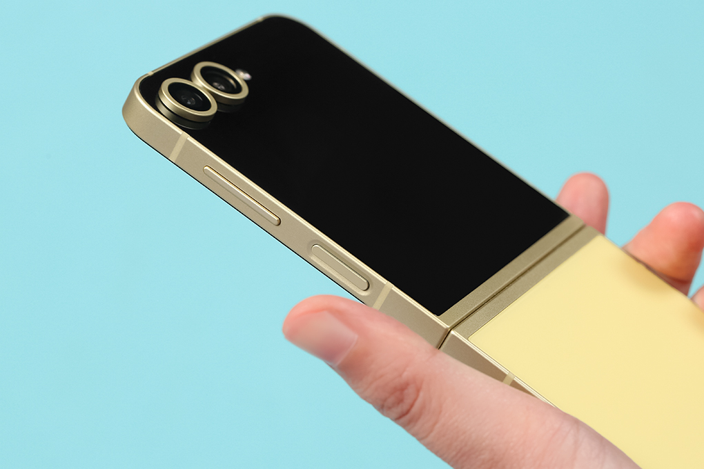 Điện thoại Samsung Galaxy Z Flip6 5G 12GB/256GB Màu Vàng