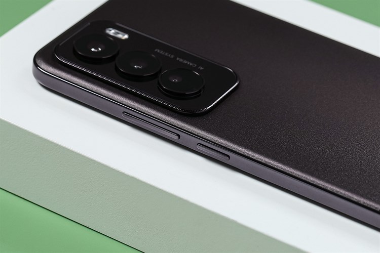 Điện thoại OPPO Reno12 Pro 5G 12GB/512GB Màu Nâu