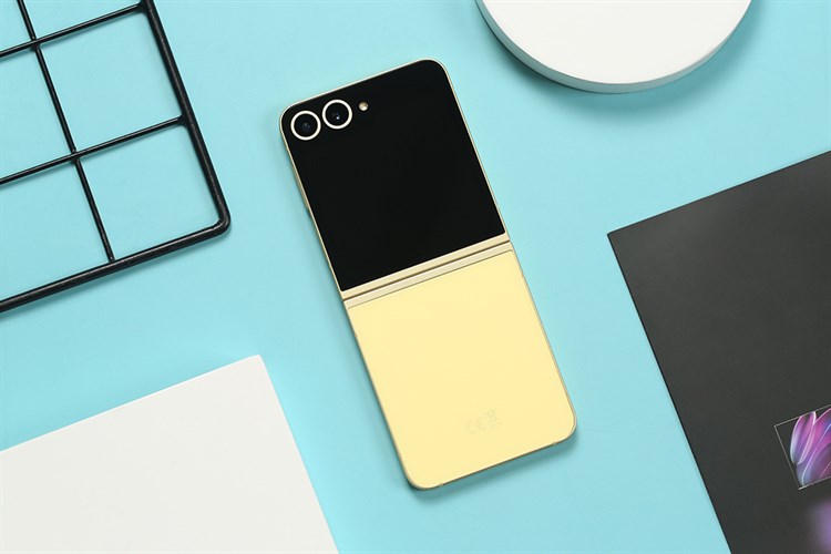 Điện thoại Samsung Galaxy Z Flip6 5G 12GB/512GB Màu Vàng