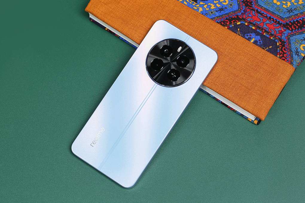 Điện thoại realme 12 8GB/512GB Màu Xanh da trời