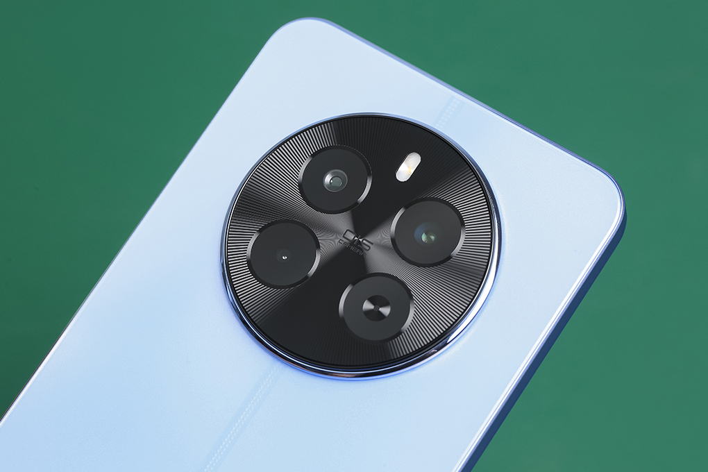 Điện thoại realme 12 8GB/512GB Màu Xanh da trời