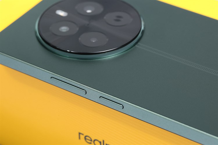 Điện thoại realme 12 8GB/512GB Màu Xanh lá