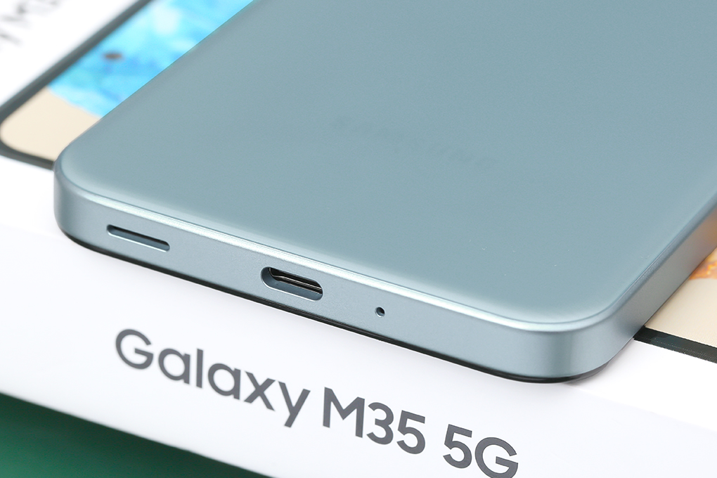 Samsung Galaxy M35 5G 8GB/256GB - 16