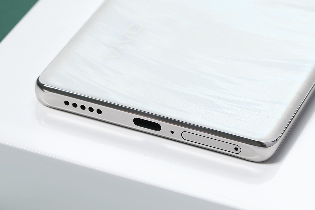 Điện thoại vivo V30e 5G 8GB/256GB Trắng - 8