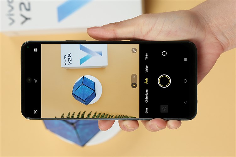 Điện thoại vivo Y28 8GB/128GB Màu Xanh đen