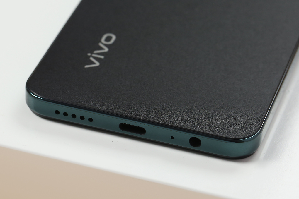 Điện thoại vivo Y28 8GB/256GB - 8