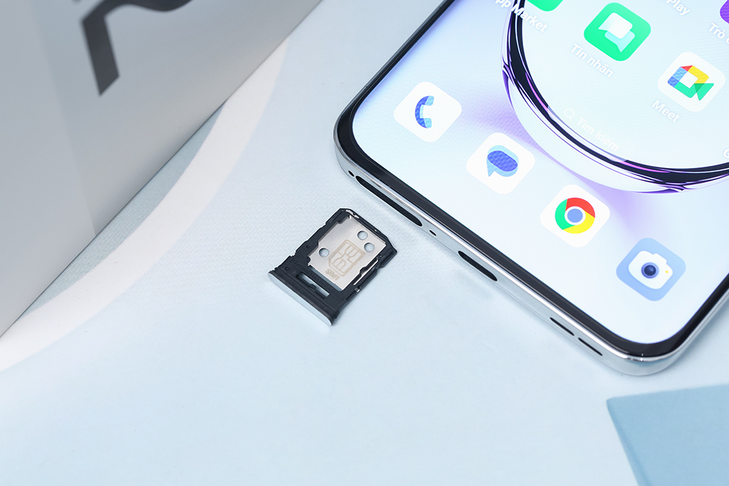 Điện thoại OPPO Reno12 5G 12GB/256GB Màu Bạc