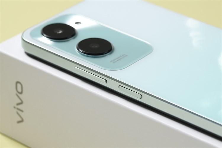 Điện thoại vivo Y18 4GB/128GB Màu Trắng - Xanh
