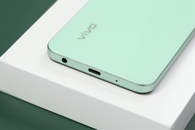 Điện thoại vivo Y03T 4GB/64GB Màu Xanh